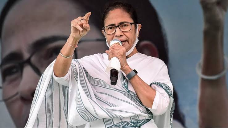 Back Back Will sit on dharna if Centre does not clear West Bengal's dues by February 1: Mamata Banerjee